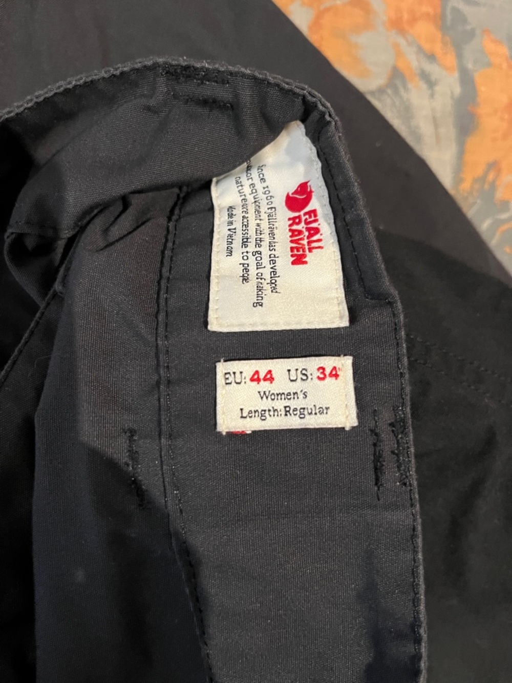 Fjallraven Women's Charcoal Cargo Pants - Dark Charcoal - Picture 7 of 7